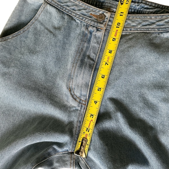 HONEYBUM Woman’s Raw Flare Hem High Rise Light Wash Jeans Size Large - Picture 10 of 12